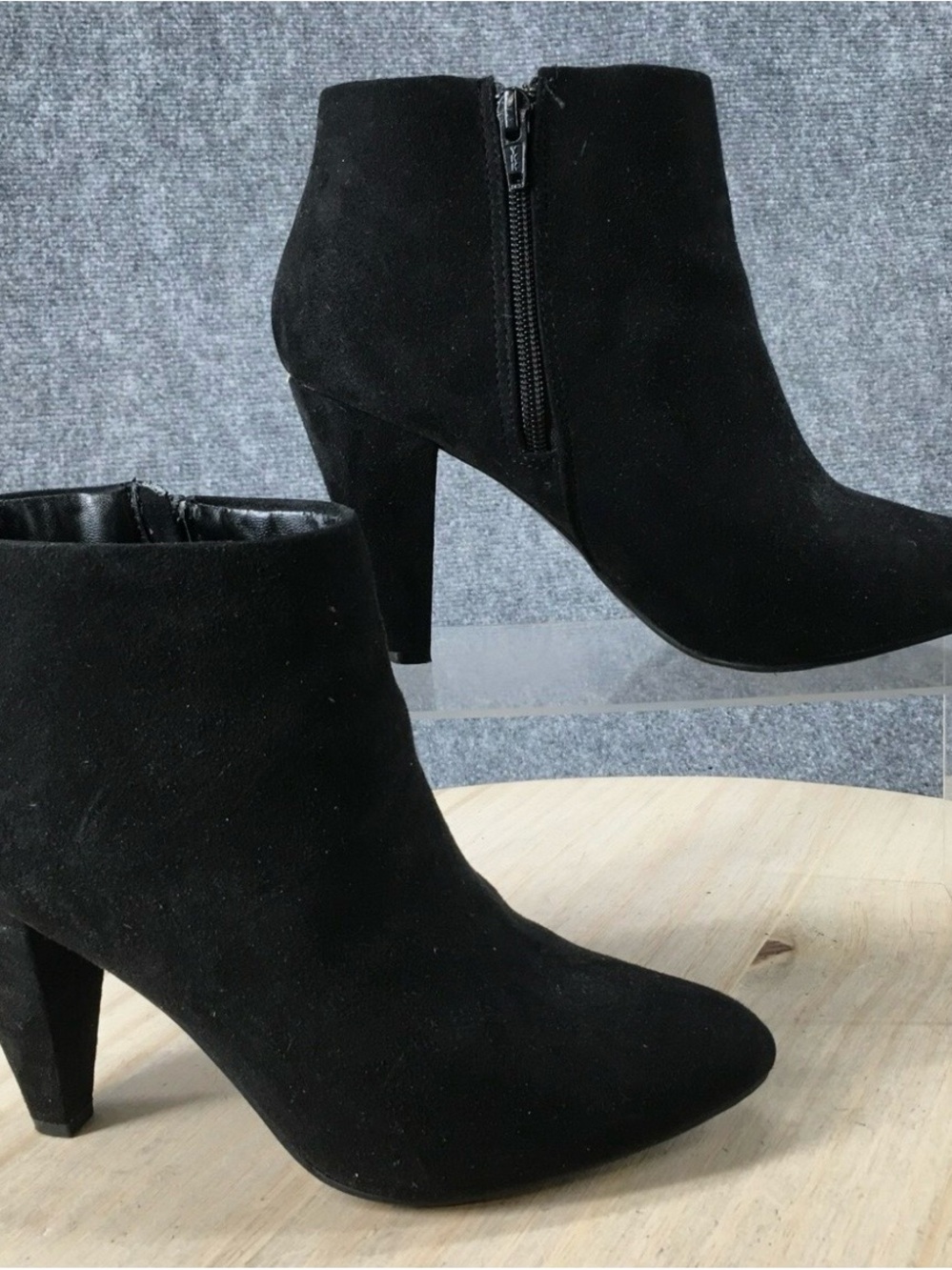 Apt. 9 Black Suede Pointed Toe Ankle Booties with Side Zip Closure